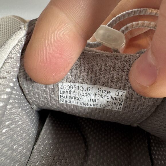 S Dansko Honor Sneakers Grey Suede Elastic Laces Women’s Size EU 37 US 6.5-7 - Picture 8 of 8